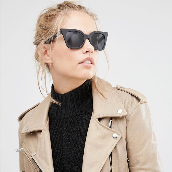 Quay Australia UV PROTECTED “Harper” Black/Smoke Cat Eye Sunglasses - Picture 7 of 7